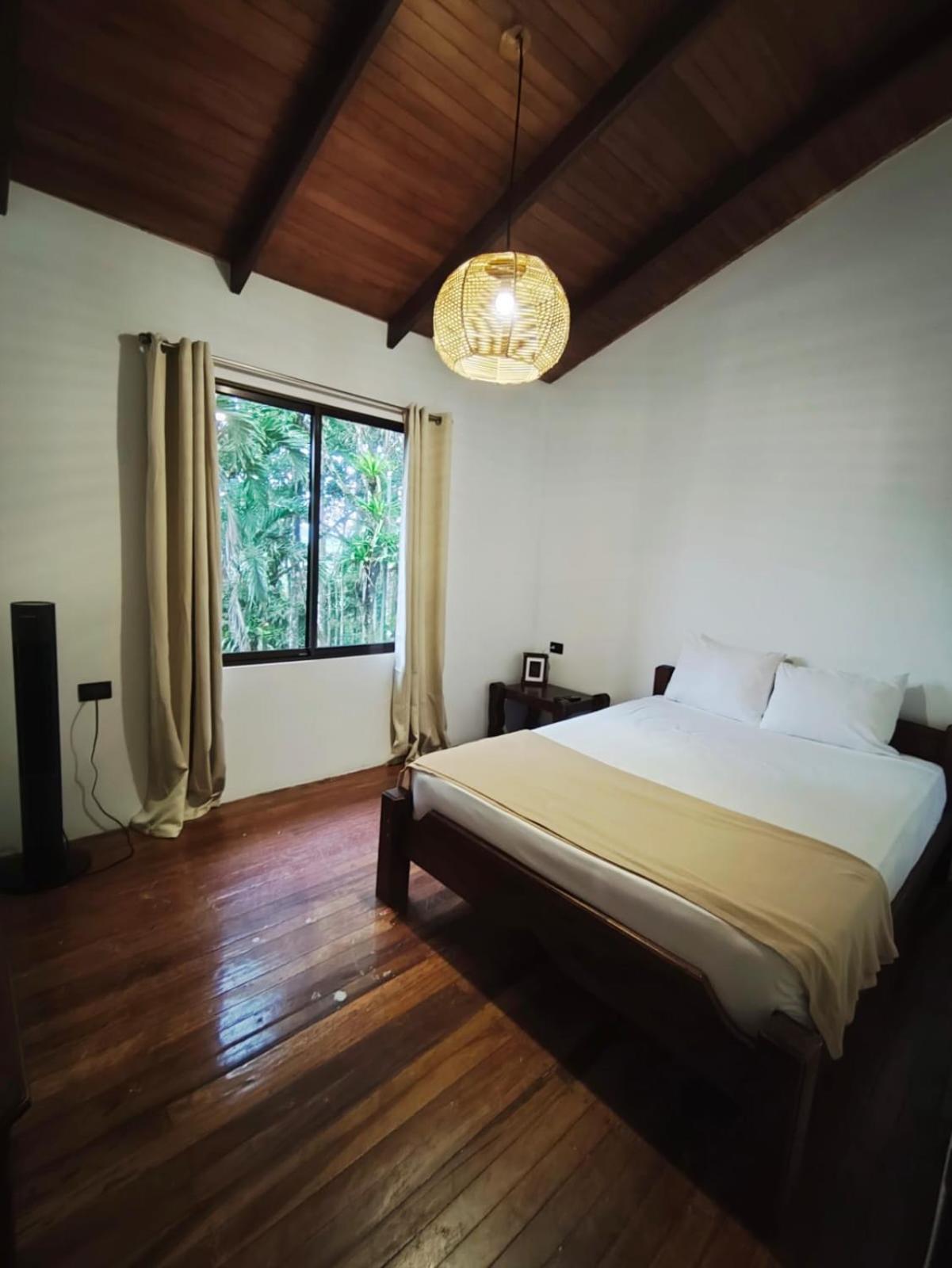 Avita Lodge Quesada  Dış mekan fotoğraf