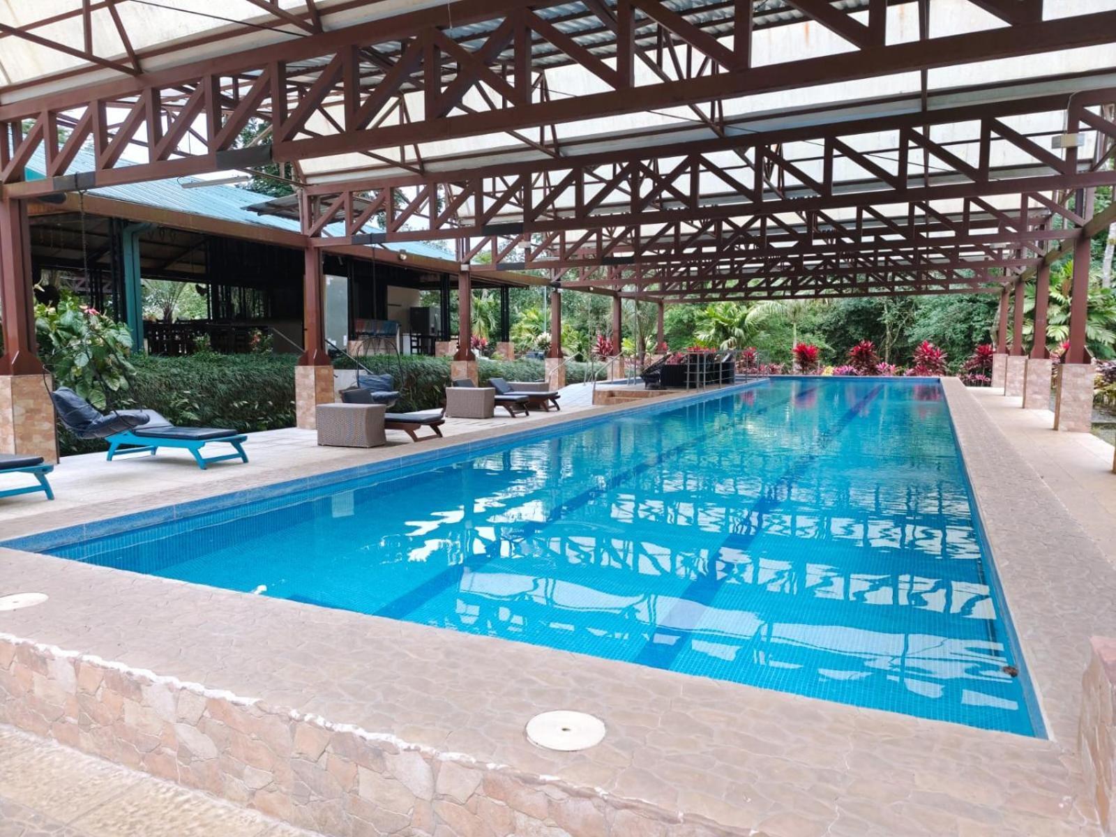 Avita Lodge Quesada  Dış mekan fotoğraf