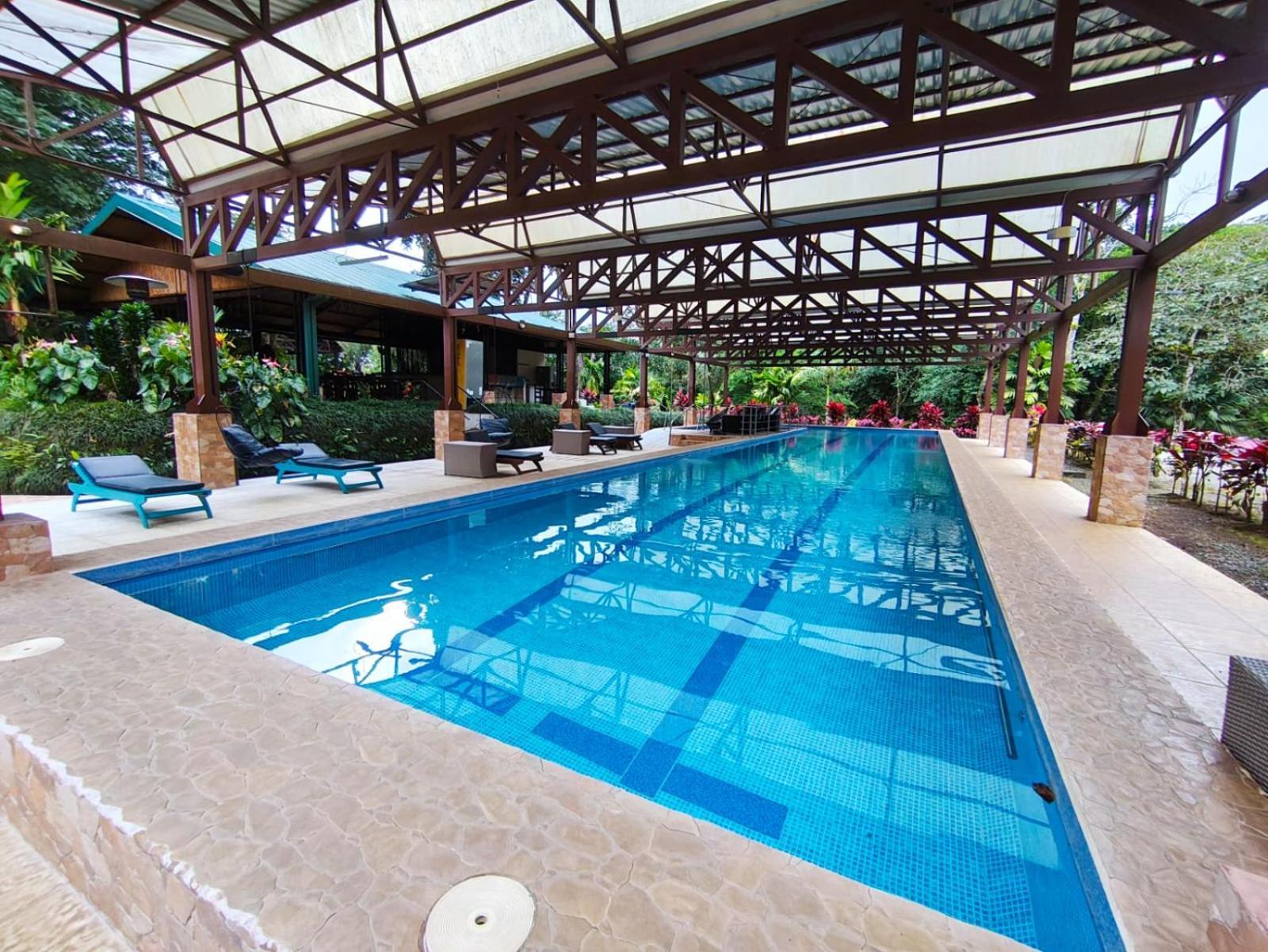 Avita Lodge Quesada  Dış mekan fotoğraf