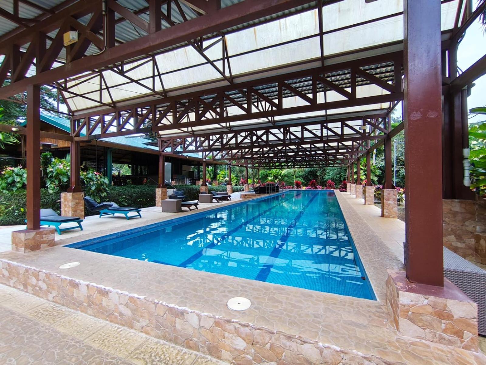 Avita Lodge Quesada  Dış mekan fotoğraf